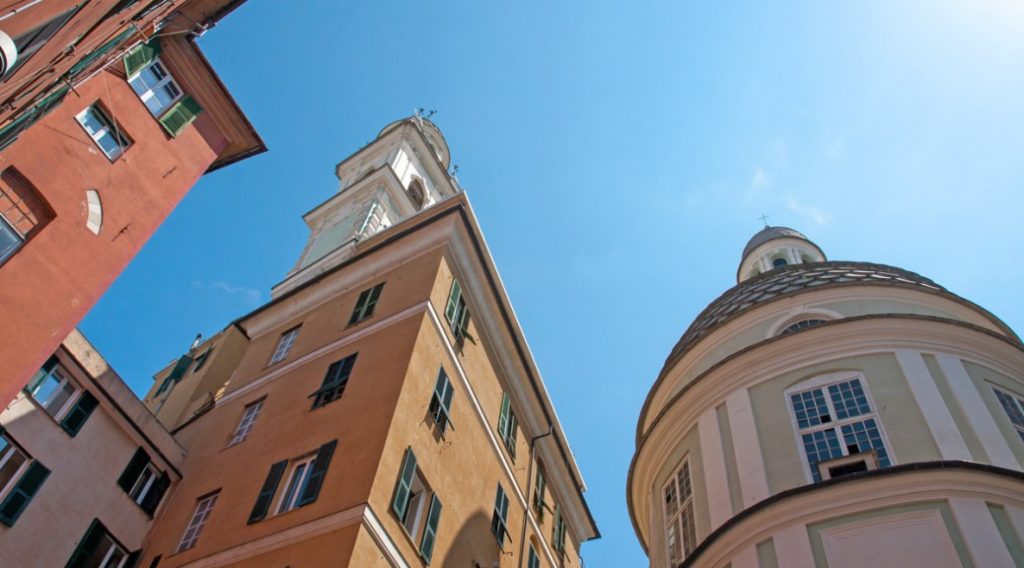 Façades colorées à Gênes en Italie