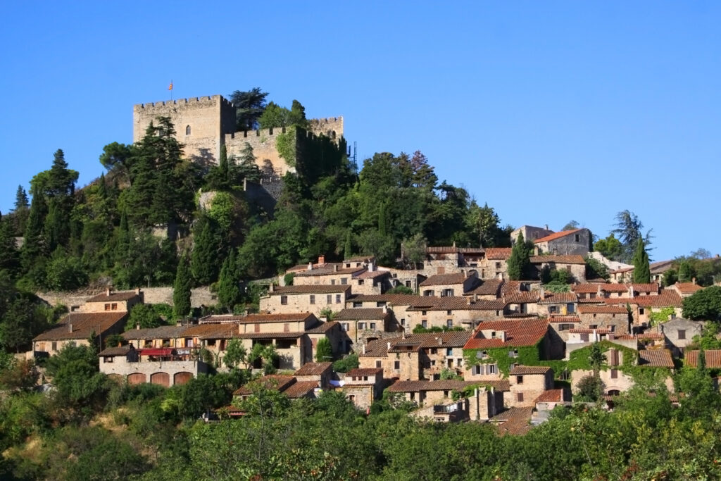 Village perché de Castelnou, le sud côté Catalogne